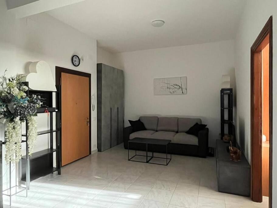 Bilocale Confortevole A Due Passi Dalla Stazione Apartamento *